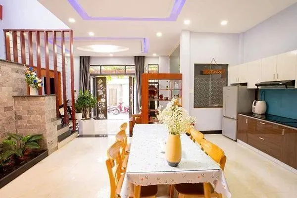 Leila House - Danang Central - 3Brs - Free Airport Shuttle 0*, 다낭 베트남